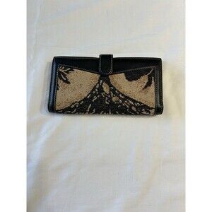 Elegant Black and Tan Tapestry Wallet